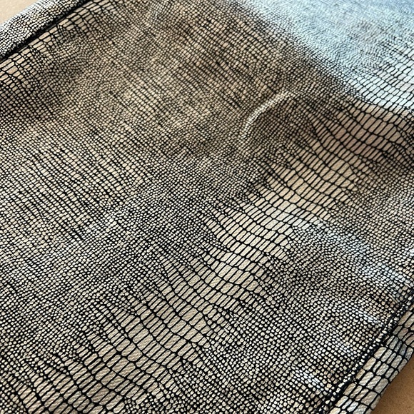 Women’s NYDJ Copper Coated Snake Marilyn Straight Jeans size 6 - Picture 11 of 14